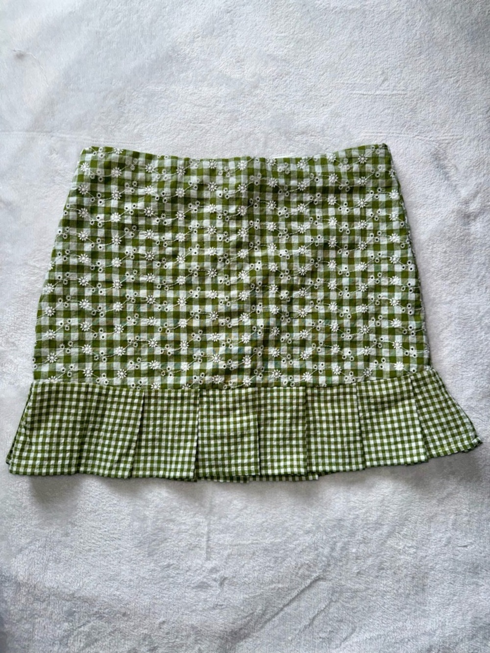 KIRIOUS Green Gingham Eyelet Mini Skirt Ruffle Hem Cottagecore - Picture 2 of 6